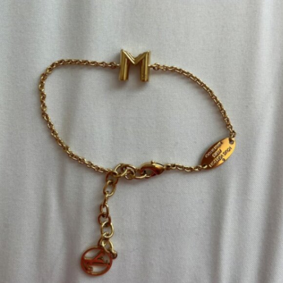 Louis Vuitton LV & Me Bracelet, M - Picture 2 of 5